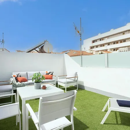 Apartment Casacharco - New Design & Spacious, In Historic Heart Of Puerto
