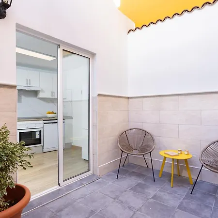 Apartment Casacharco - New Design & Spacious, In Historic Heart Of Puerto Puerto de la Cruz (Tenerife)